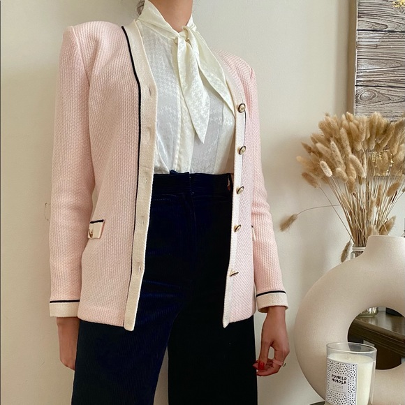 SOLD Vintage St. John Pastel Pink Long Sleeve Knit - Picture 2 of 7